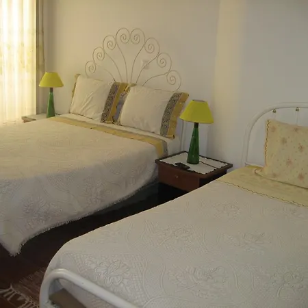 Residencia Do Norte بيت ضيافة 3*